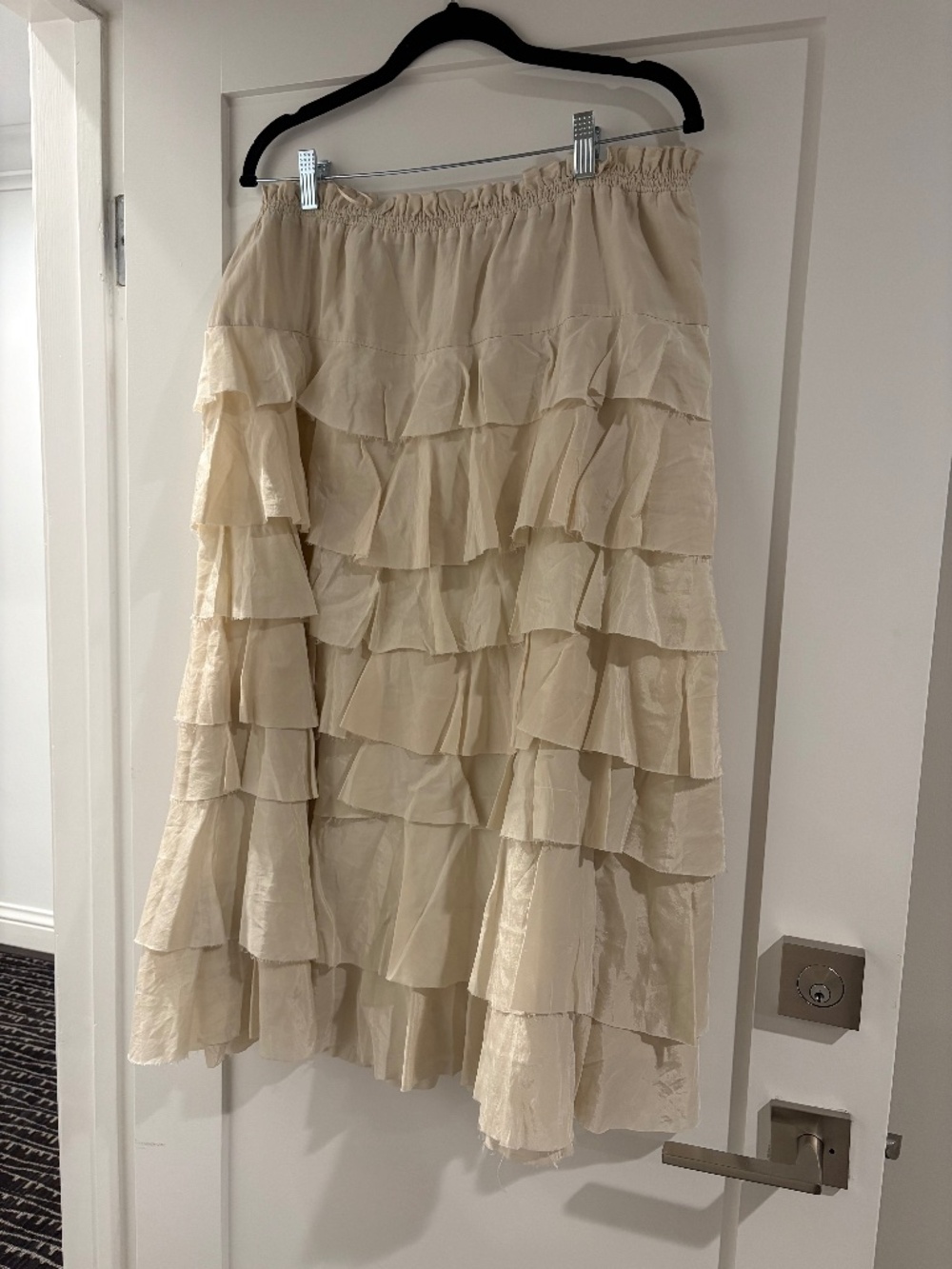 Zara cream tiered ruffled midi skirt, size XL